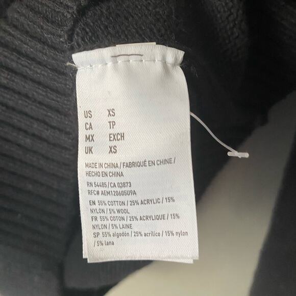 American Outfitters sz XS black red cotton/wool blend holiday sweater - Picture 8 of 10